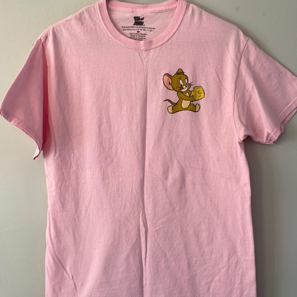 Pink men’s M Tom and Jerry shirt